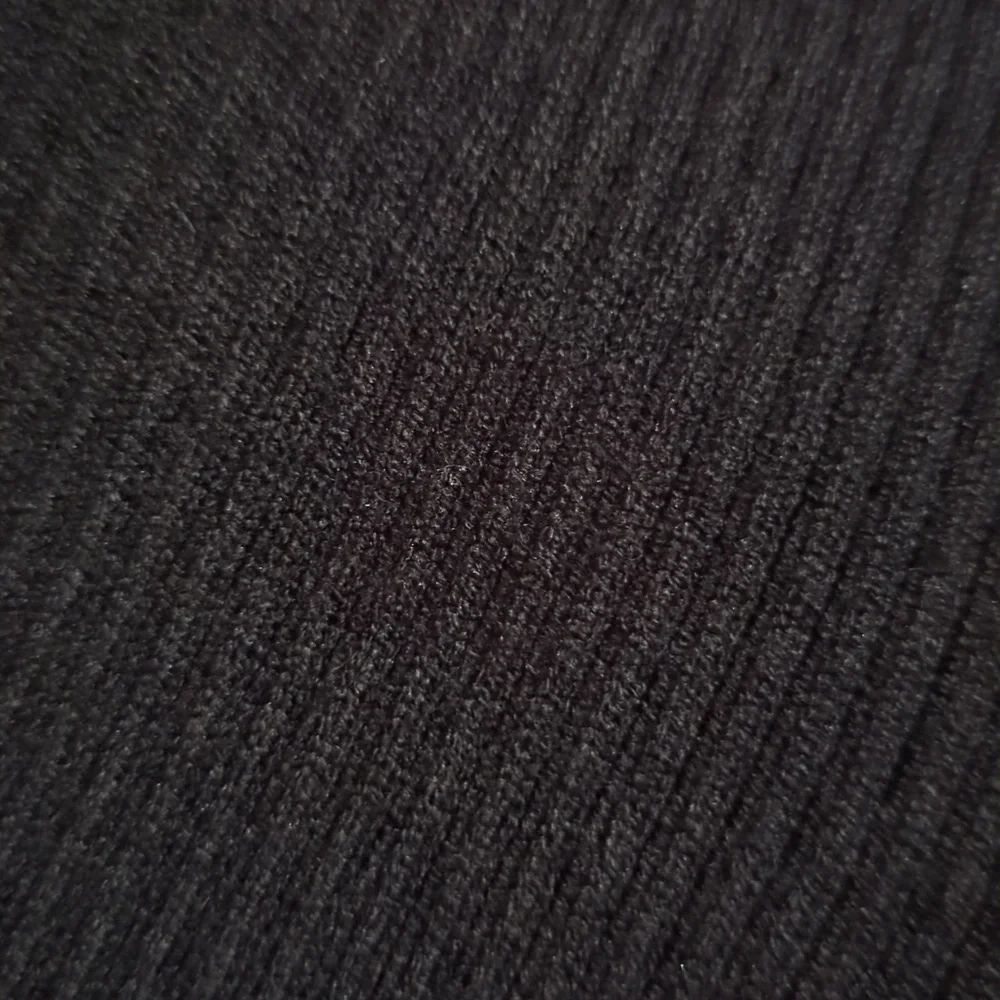 NEW BANANA REPUBLIC V-NECK MIDI SWEATER DRESS - Picture 4 of 6